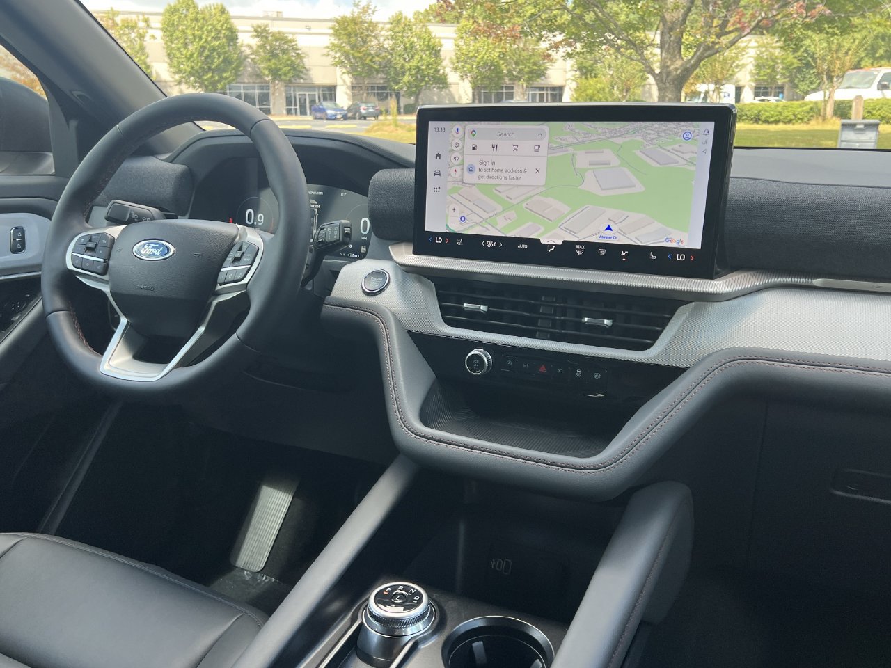 New 2027 Ford Explorer Active w/ Active Comfort Package RWD image 3