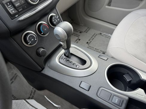 Used 2013 Nissan Rogue S image 13