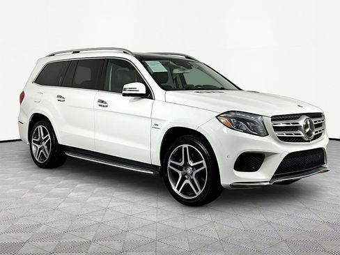 Used 2017 Mercedes-Benz GLS 550 4MATIC image 3