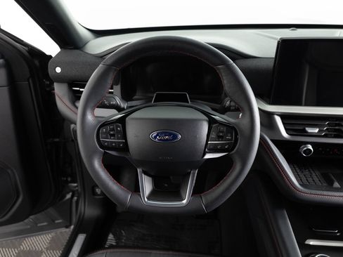 Used 2025 Ford Explorer ST-Line w/ Premium Package RWD image 32