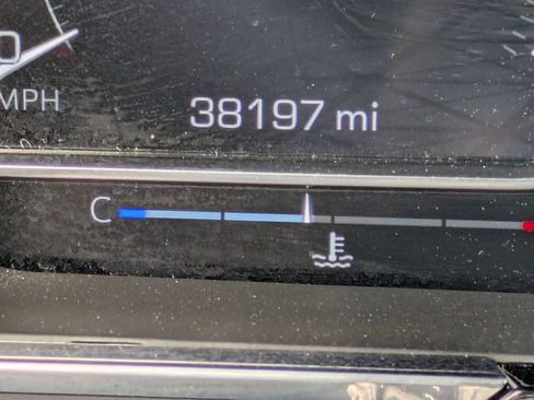 Used 2024 GMC Sierra 1500 SLT image 28