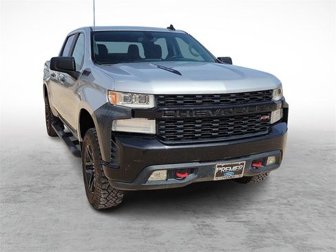Used 2021 Chevrolet Silverado 1500 Custom Trail Boss w/ LPO, Dark Essentials Package image 2