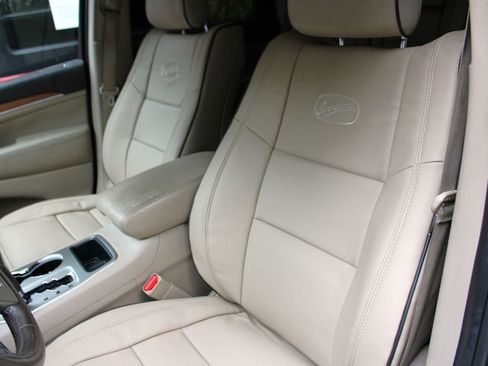 Used 2012 Jeep Grand Cherokee Overland image 15