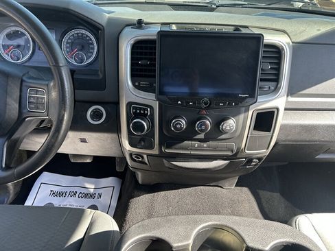 Used 2019 RAM 1500 Classic SLT image 23