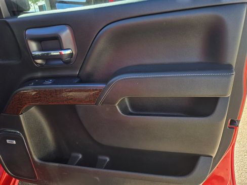 Used 2019 GMC Sierra 2500 SLT w/ Duramax Plus Package AWD/4WD image 24