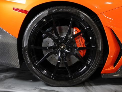 Used 2014 Lamborghini Aventador LP 700-4 image 15