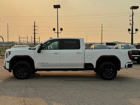 Certified 2024 GMC Sierra 2500 AT4 w/ AT4 Premium Plus Package AWD/4WD image 2
