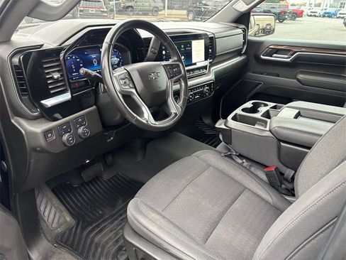 Used 2022 Chevrolet Silverado 1500 RST image 8