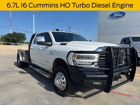 Used 2024 RAM 3500 Laramie AWD/4WD image 1