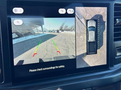 Used 2025 Ford F250 Lariat w/ Chrome Package image 22