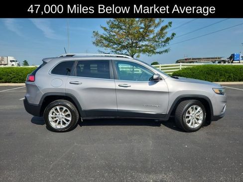 Used 2019 Jeep Cherokee Latitude w/ Popular Appearance Group FWD image 10
