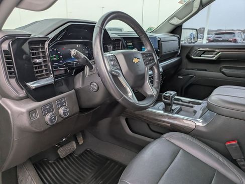 Certified 2023 Chevrolet Silverado 1500 LTZ image 9