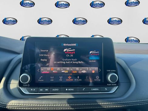 Used 2023 Nissan Rogue S AWD/4WD image 20