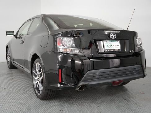 Used 2015 Scion tC image 7