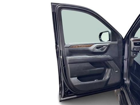 Used 2024 Chevrolet Suburban Premier w/ Premium Package 2 image 10