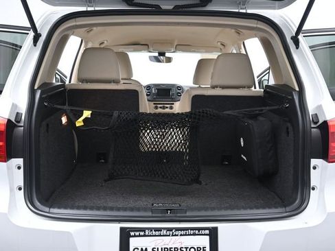 Used 2017 Volkswagen Tiguan S image 21