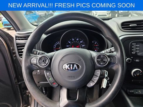 Used 2016 Kia Soul FWD image 11