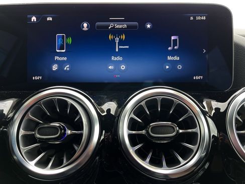 Certified 2025 Mercedes-Benz GLA 250 4MATIC image 25