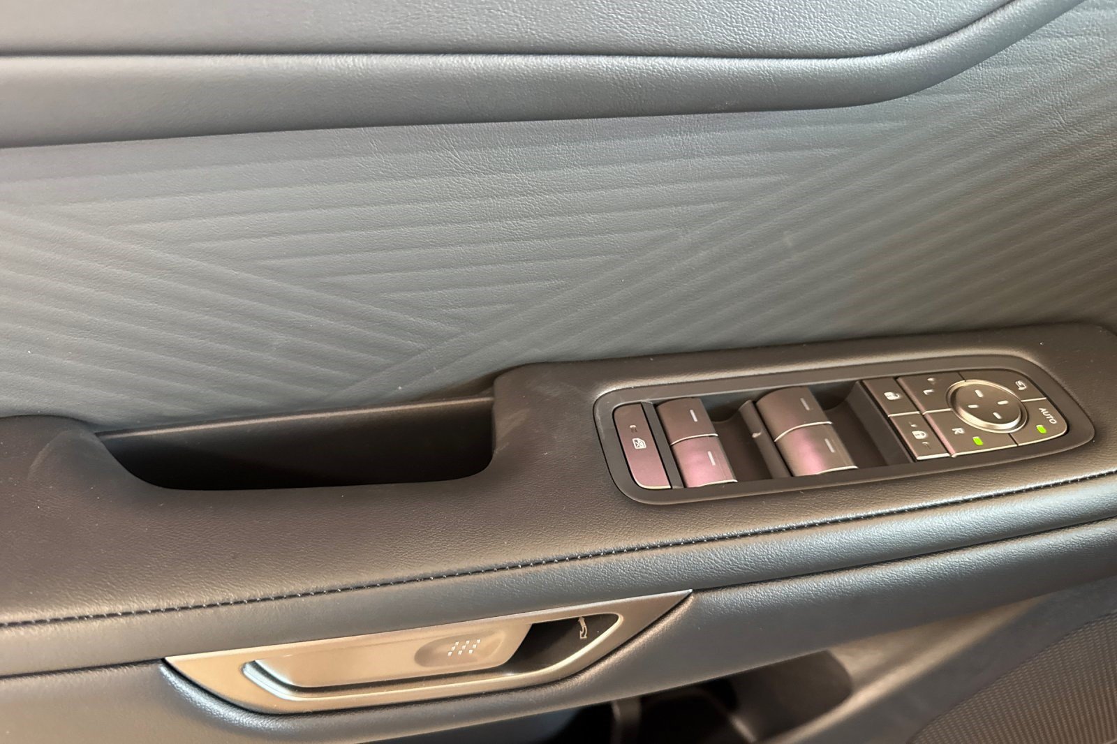 New 2026 Lexus ES 350h w/ Convenience Package FWD image 13
