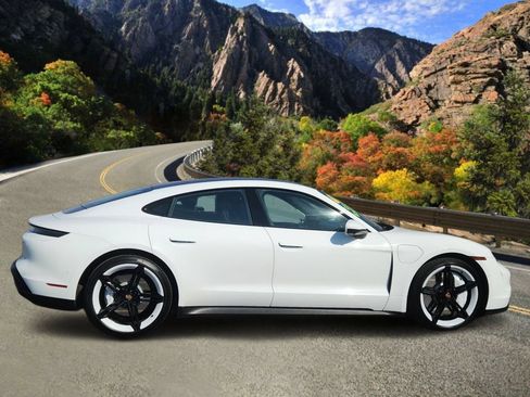 Used 2020 Porsche Taycan 4S AWD/4WD image 2
