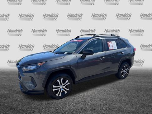 Used 2020 Toyota RAV4 LE AWD/4WD image 5
