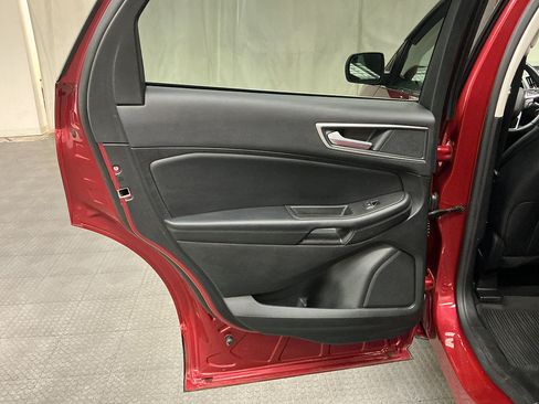 Used 2022 Ford Edge SEL w/ Convenience Package AWD/4WD image 25