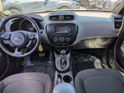 Used 2019 Kia Soul FWD image 15