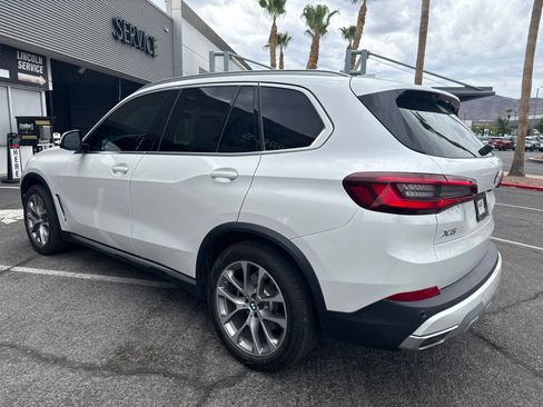 Used 2022 BMW X5 xDrive40i w/ Premium Package AWD/4WD image 7