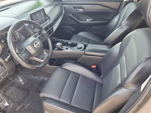 Certified 2025 Nissan Rogue SV w/ SV Premium Package image 25