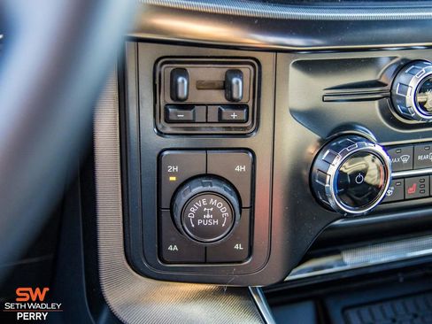 New 2025 Ford F150 Platinum w/ FX4 Off-Road Package image 35