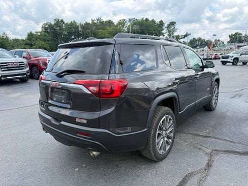 Used 2017 GMC Acadia SLT AWD/4WD image 4