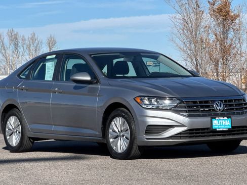 Used 2020 Volkswagen Jetta S image 9