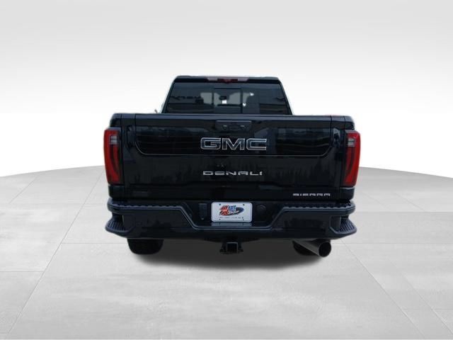 Used 2024 GMC Sierra 2500 Denali Ultimate AWD/4WD image 4