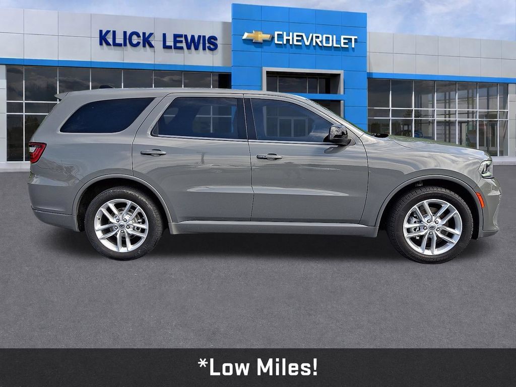 Used 2023 Dodge Durango GT RWD image 9