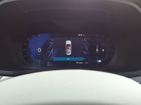 Used 2024 Volvo S60 B5 Plus image 42