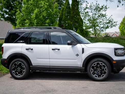 New 2026 Ford Bronco Sport Outer Banks AWD/4WD image 4
