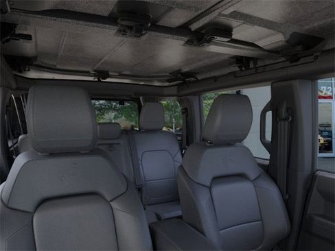New 2025 Ford Bronco Outer Banks w/ Sasquatch Package image 12