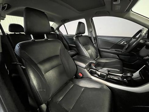 Used 2016 Honda Accord EX-L image 9