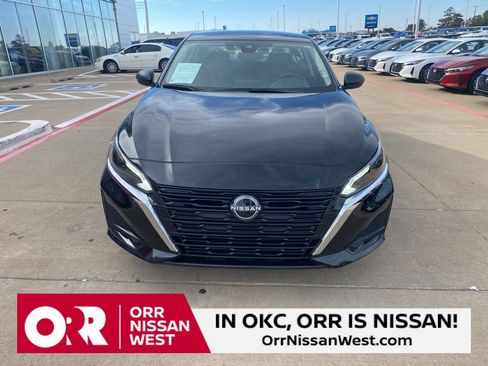 Used 2024 Nissan Altima 2.5 SV image 8