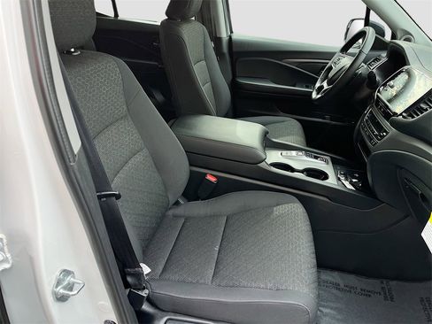 Used 2024 Honda Ridgeline Sport image 26