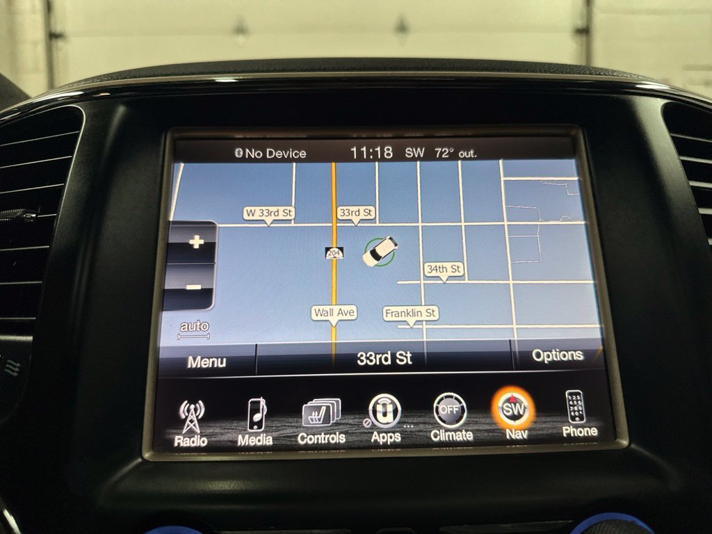 Used 2015 Jeep Grand Cherokee Limited AWD/4WD image 28