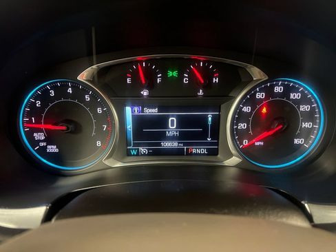 Used 2018 Chevrolet Traverse LT FWD image 13
