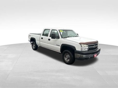 Used 2006 Chevrolet Silverado 2500 W/T w/ Skid Plate Package image 20