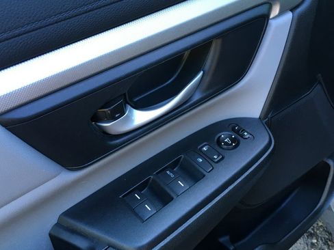 Used 2017 Honda CR-V LX image 20