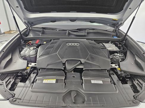 Certified 2022 Audi Q8 Premium Plus AWD/4WD image 46