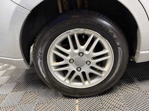 Used 2008 Ford Focus SE image 35