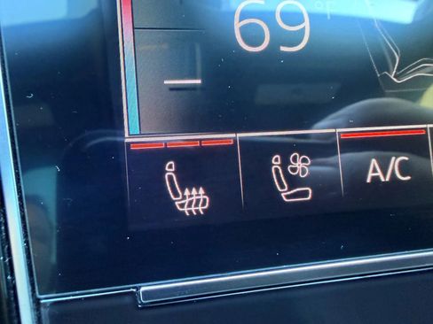 Used 2019 Audi A8 L 3.0T w/ Executive Package image 10