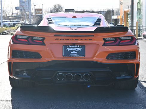 Used 2023 Chevrolet Corvette Z06 image 9