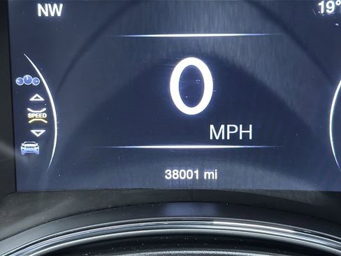 Used 2022 Jeep Grand Cherokee Limited w/ Tech Group image 11