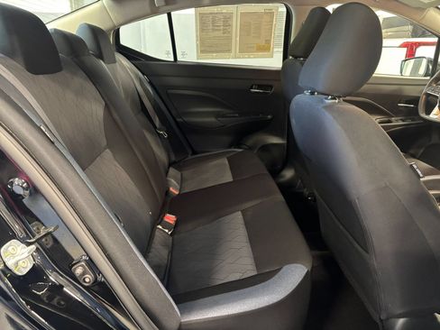 Used 2025 Nissan Versa SV FWD image 31